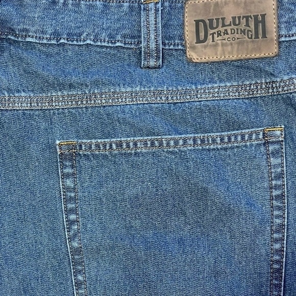 Duluth Trading Co. men’s relaxed fit medium wash jeans - Picture 4 of 5